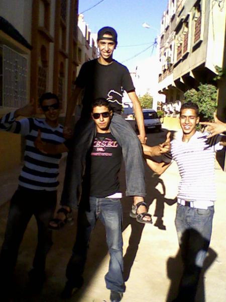 c moi avec des potes fareh hichamet simo