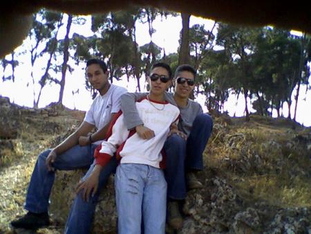 c moi avec jalal et mon fr�re naoufal